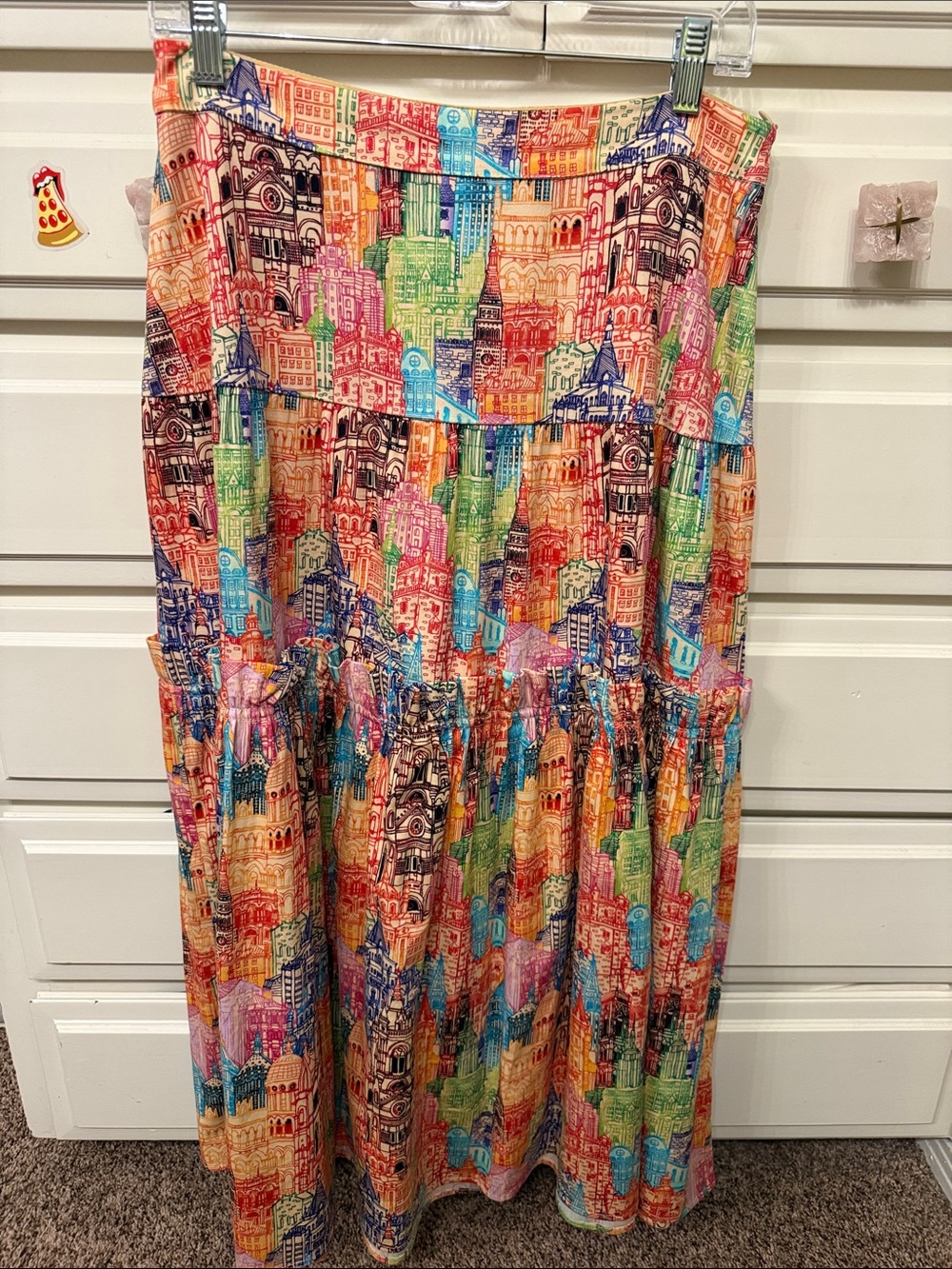 Eva Franco Multicolor European city Print Tiered Women's Skirt. Size 6